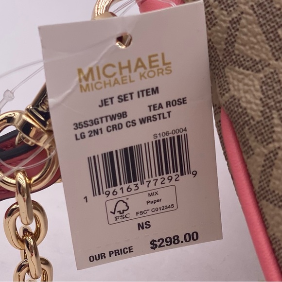 MICHAEL KORS JET SET TRAVEL LG 2 in 1
WRISTLET/WALLET AND CARD CASE - Picture 12 of 12